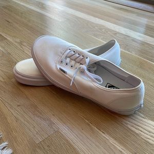 Mens lace up white vans